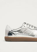 TB.490 Rife Shimmer Leather Sneakers - Silver Cream