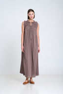 Sita Murt Cotton Batiste Dess With Lace - Mokka
